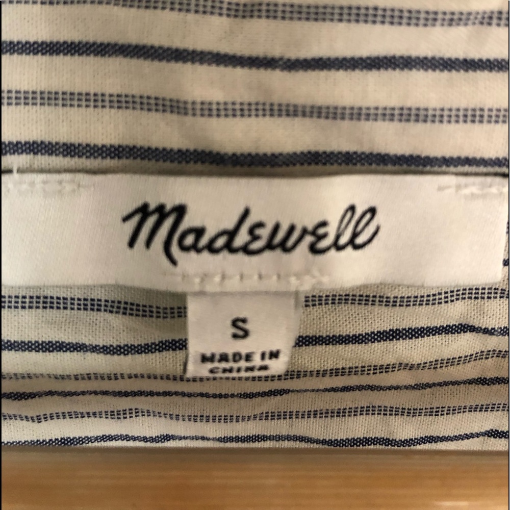 Madewell Top ❤️❤️ - Picture 2 of 4